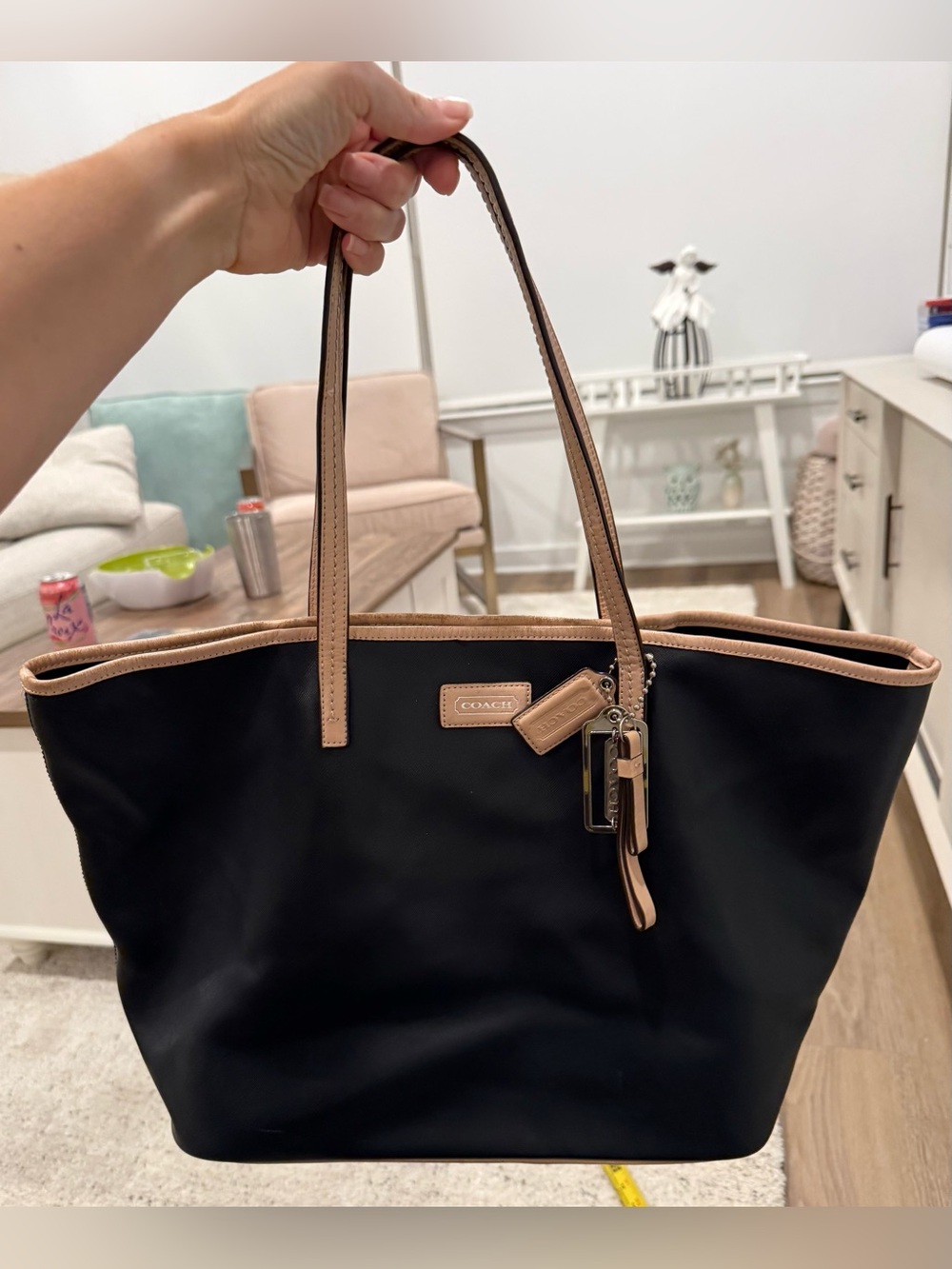 Coach F24341 Black Leather Tote Bag Tan Trim Large Shopper Purse Hang Tags